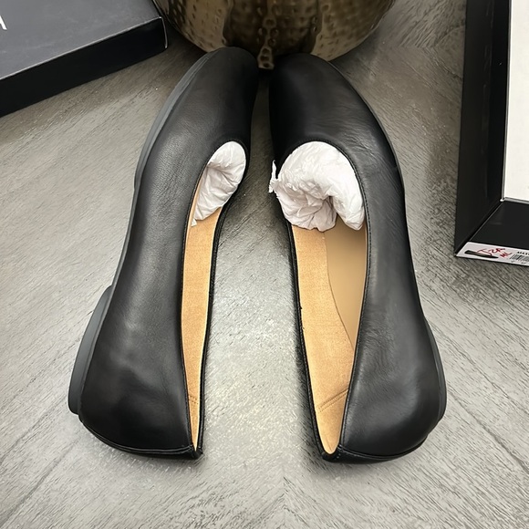 NATURALIZER Maxwell Flats - Picture 8 of 13